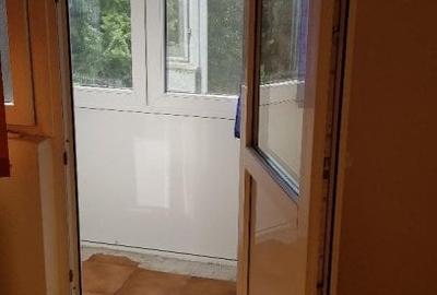 Apartament cu 2 camere decomandat în Drumul Taberei