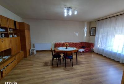 Casă cu 5 camere cu Teren 1800 Mp în Ciuchici - 1