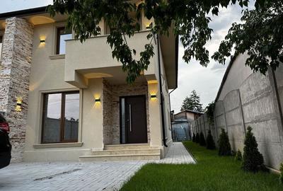 Casă individuală cu 4 camere în Central