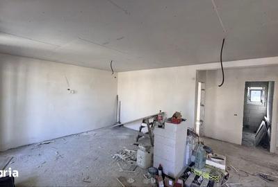 Casă cu 4 camere decomandat cu Teren 300 Mp în Agigea - 4