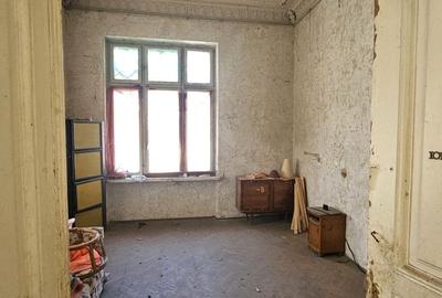 Casă cu 8 camere cu Canalizare în Cișmigiu - 2