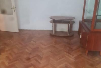 Apartament cu 2 camere nedecomandat în Republicii - 4