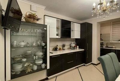 Oferim pentru inchiriere un apartament de 3 camere situat in zona Giulesti - 6