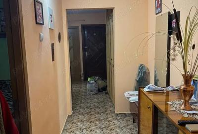 Vand apartament cu 3 cam. Buzau, zona Unirii Sud, Str Viitorului - 8
