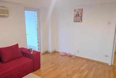 Inchiriez apartament 3 camere decomandat in Deva, bloc Casial, et 2 - 12