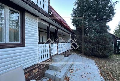 Casa de vanzare in Cartisoara, Transfagarasan - 8 camere, teren 971 mp - 2