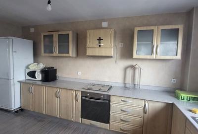 Casă cu 5 camere cu Teren 936 Mp în Central - 1