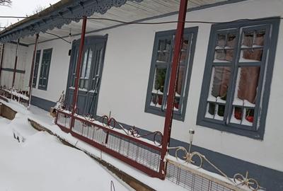 Casă cu 3 camere în Central - 1