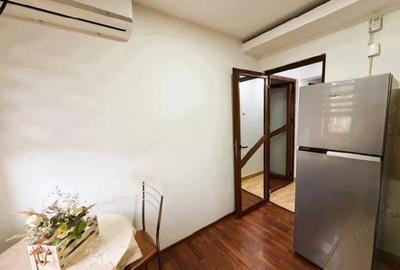 Garsonieră decomandată în Central - 9