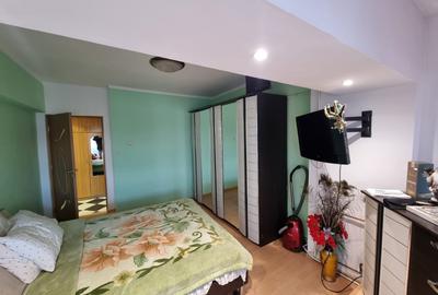 Apartament 3 camere- bloc deosebit- boxă proprietate - 11