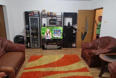 Apartament cu 2 camere nedecomandat în Micro 3 - 5