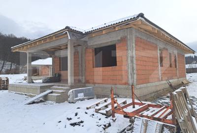 Casă individuală cu 3 camere cu Teren 504 Mp în Primăverii - 1