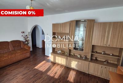 Apartament cu 3 camere decomandat în Rovinari - 1