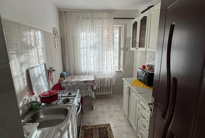 Apartament cu 3 camere decomandat în Sat Vacanță - 6