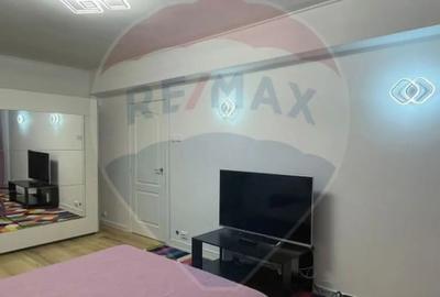 Garsonieră decomandată în Central - 2