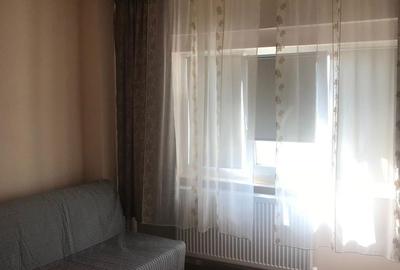 Apartament cu 3 camere decomandat în Dacia - 4