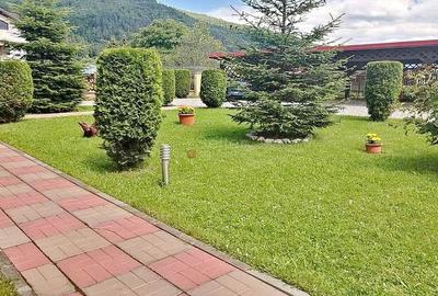 Casă individuală cu 19 camere în Moieciu de Jos