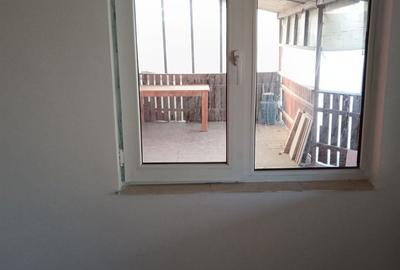 Casă cu 2 camere cu Teren 1500 Mp în Central - 4