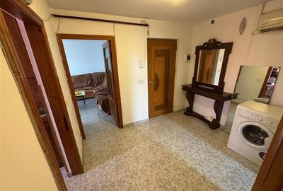 Ap 2 cam. zona Independentei-Piata,56 mp utili,et3/3,hol patrat - 12