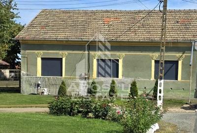 Casă individuală cu 3 camere în Central
