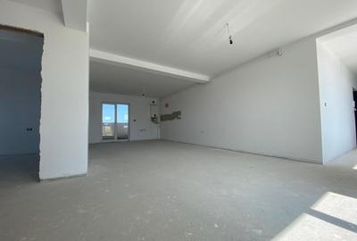 Penthouse 3 camere, decomandat, 71 mp utili, etajul 3/3 -Torontalului