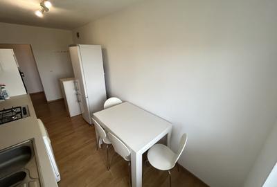 Apartament cu 3 camere decomandat în Girocului - 2