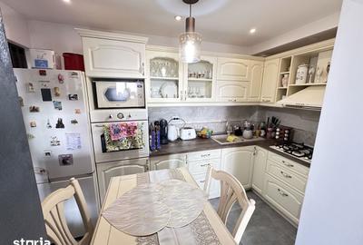 Apartament cu 2 camere, mobilat în Păcii