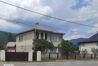 Casă cu 6 camere cu Teren 1000 Mp în Vama - 2
