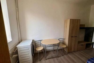 Garsonieră semidecomandată în CET - 4