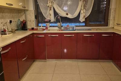 Casă individuală cu 4 camere cu Canalizare în 1 Decembrie - 4