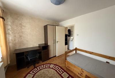 Apartament cu 2 camere decomandat în Cornișa - 2
