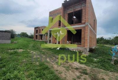 Casă cu 4 camere cu Teren 500 Mp în Giarmata - 1