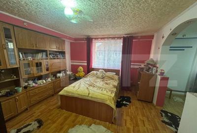 Casa de vanzare, cu 6 camere, 200 mp, zona Hotar - 3