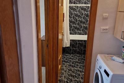 Apartament cu 3 camere decomandat în Dâmbovița - 9
