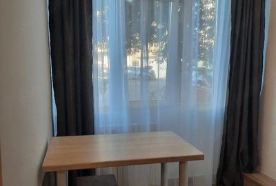 Garsonieră decomandată în Far - 4