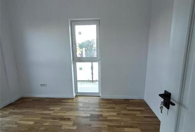 Apartament cu 3 camere decomandat în Micălaca - 14