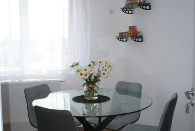 Apartament cu 2 camere decomandat în Berceni - 2