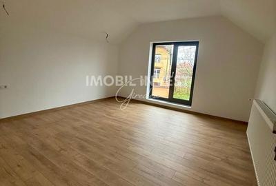 Casă cu 2 camere cu Teren 365 Mp în Central - 5