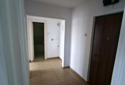 Apartament cu 2 camere decomandat în Boema - 2