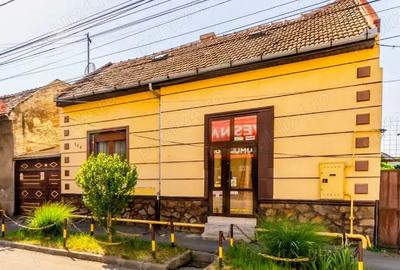 Vand Casa Spa?iu Comercial Zona Centrala - 2