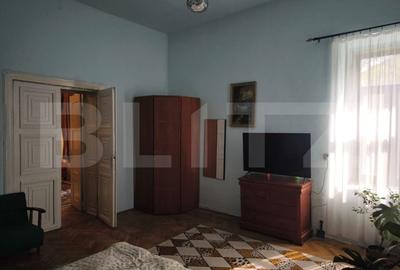 Casă individuală cu 20 camere cu Teren 585 Mp în Central - 13