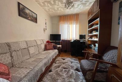Apartament cu 4 camere decomandat în Păcurari