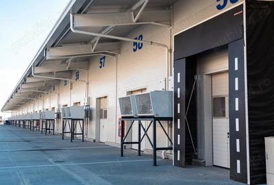 Spațiu comercial, de 70 mp, în Central - 4