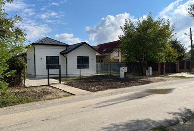 Casa noua, finisaje la cerere, acces auto catre lacul Snagov in vecinatate - 1