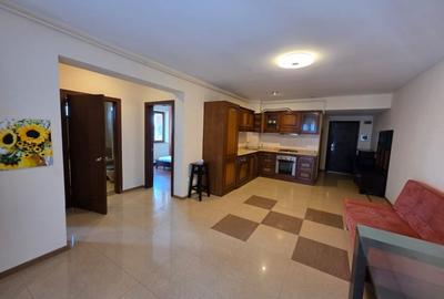 Apartament cu 3 camere decomandat, mobilat în Central