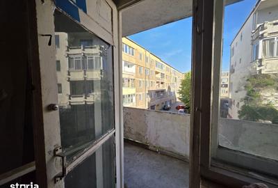 Apartament cu 3 camere decomandat în Piața Centrală - 15