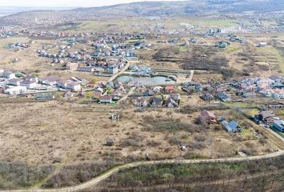 Teren de 1424 mp, în Hlincea