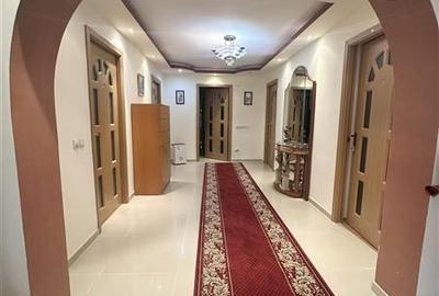 Casă individuală cu 13 camere cu Canalizare în Nord - 24