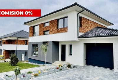 Casă individuală cu 4 camere cu Canalizare în Dezmir