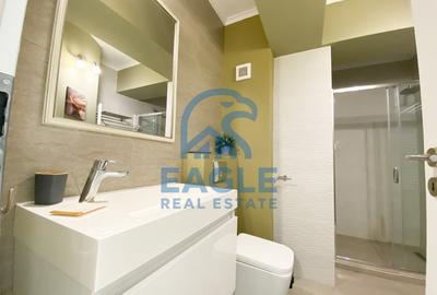 Mamaia Central - 2 Camere modern, balcon generos si vedere frontala spre lac - 10